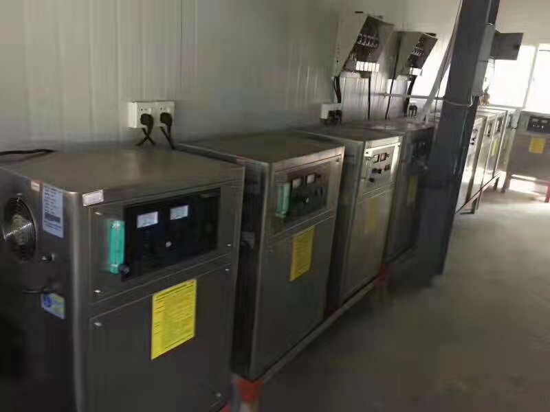 兩用型臭氧發(fā)生器，制氧機(jī)廣泛應(yīng)用于水產(chǎn)養(yǎng)殖行業(yè)